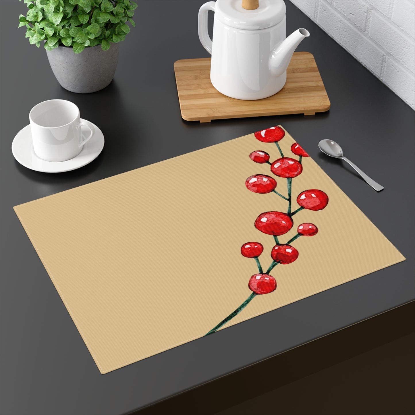 Red Berries on Gold Christmas Placemat, 1pc